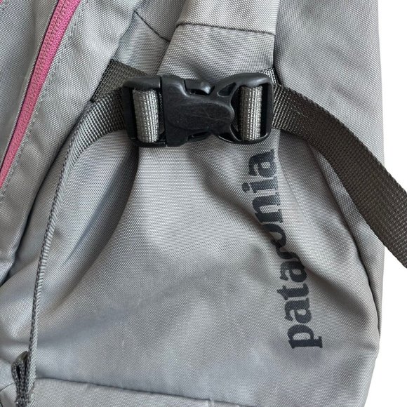 Patgonia Sling Crossbody Shoulder Bag - Picture 2 of 10